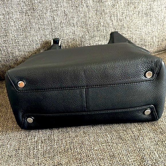 Black Michael Kors Shoulder Bag - Picture 6 of 13